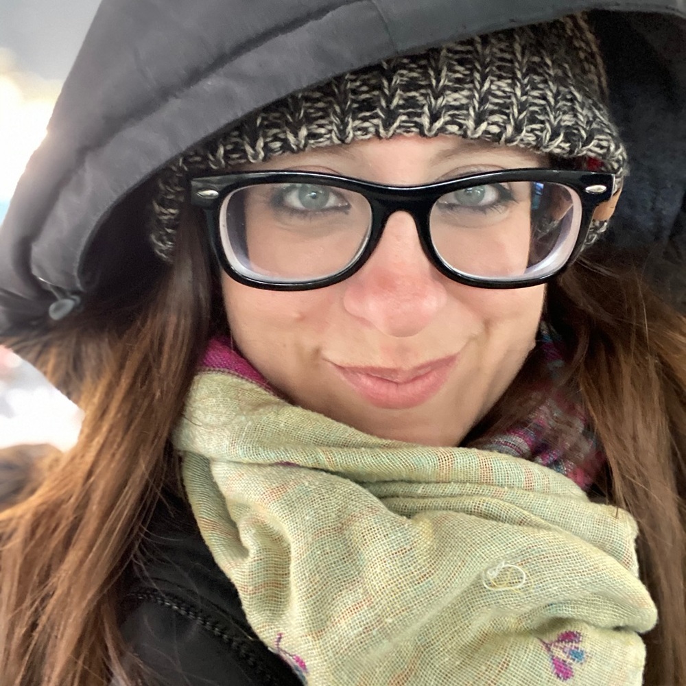 Meet your Posher, Yvette